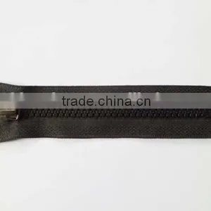 5# Plastic Resin Zipper Close End Zipper With Locking Slider Zipper Porcket Zipper thumbnail-1