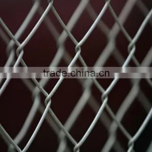 Galvanized Chain Link Fence Used in Horse Yard Made in ANPING thumbnail-1