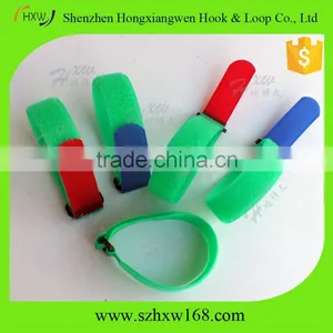 Popularized Retractable Hook Loop Cable Tie Manufacturer thumbnail-6