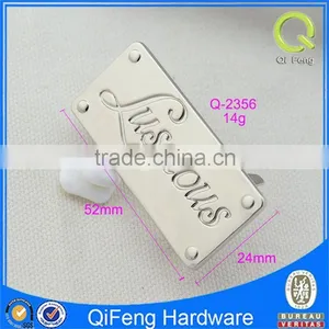 Q-2356 Light Gold Metal Label Use in Bags Silver Logo Plate thumbnail-2