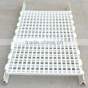 Plastic Chicken Slat With Supporting Legs for Chicken House thumbnail-1