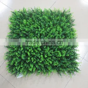 Garden New Decoration Green Plastic Artificial Grass Mat for Boxwood Fence Panels thumbnail-6