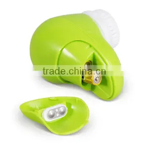 Battery Operated Electric Rotating Face Clean Brush thumbnail-5