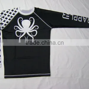 SPANDEX/POLYESTER Rash Guard thumbnail-1
