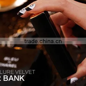 Gift Promotional Famous Brand Perfume OEM Mini Lipstick Mobile Phone Cell Phone 3000mAh Power Bank thumbnail-5