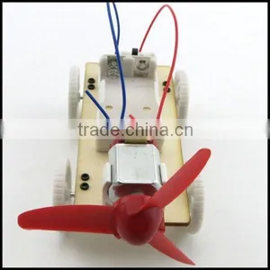 Wind Car Small Production Diy Model Science Technology Experiment Assembling Toy thumbnail-2