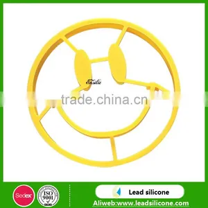 Eco-friendly Round Shape Smile Face Silicone Fried Egg Ring Egg Pancake Ring thumbnail-1