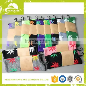 Christmas Socks Wholesale Marijuana Weed Leaf Colored Man Women Cotton Long Sports Socks in Stock thumbnail-2