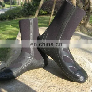 Super Stretch Surfing Boots thumbnail-1