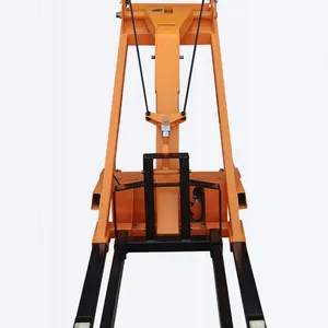 Portable Electric 500Kg 700Kg Folding Lift Load Warehouse Stacker Crank Arm Hydraulic Forklift Trucks thumbnail-3