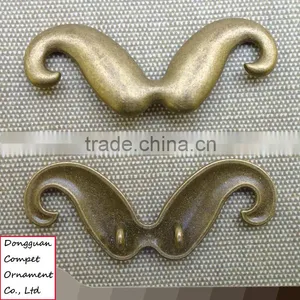 Wholesale Zinc Alloy Jewelry Ancient Bronze Twin Beard Pendant thumbnail-2