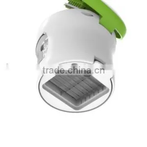 2015 New Arrival 3 in 1 Plastic Garlic Chopper Garlic Press thumbnail-5