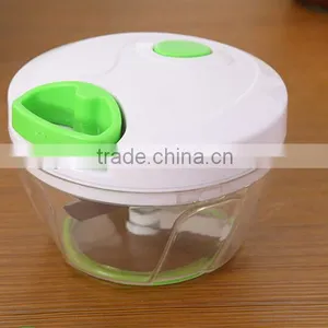 High Quality Mini Twist Chopper Multifunctional Hand Vegetable and Fruit Speedy Chopper thumbnail-2