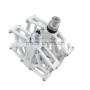 Hot Sale High Quality Wholesale Price Aluminum Alloy Bicycle Pedals Goldbest 902 Bicycle Parts thumbnail-3