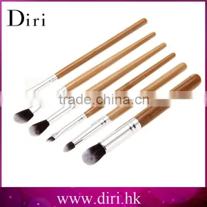 Latest Trending Products 5 Pcs Portable Eyes Makeup Brush Set thumbnail-3