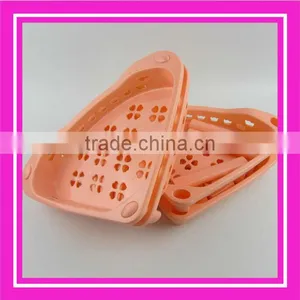 Triangle Plastic Shelf Rack thumbnail-1