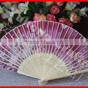 Beautiful Japanese Silk Foldable Fan thumbnail-3
