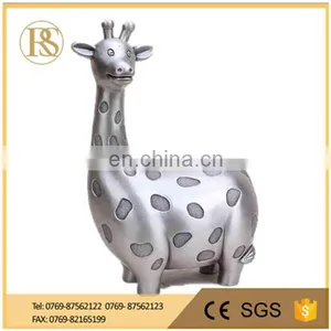 Giraffe Piggy Bank thumbnail-3