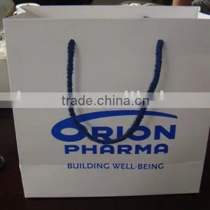 White Paper Bag in Stock thumbnail-1