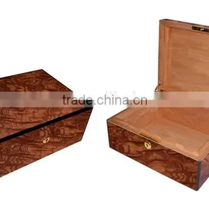 Handmade Ebony Cigar Humidor and Cigar Box thumbnail-4