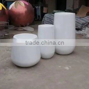 Fiberglass Christmas Flower Pots thumbnail-3