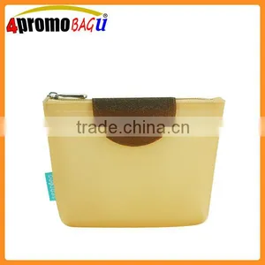 Supplier Cute Yellow Silicon Cosmetic Bag Waterproof thumbnail-1