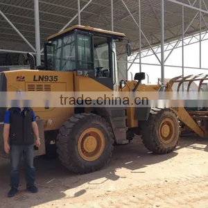 3 Ton Grass/ Timber/log Grab Front Loader (Dumping Height: 4400mm) thumbnail-1