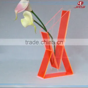 China Manufacturer Latest Design Acrylic Martini Vases thumbnail-3