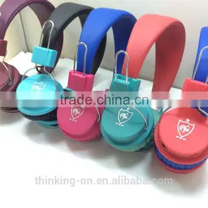 Super Bass Bluetooth Over-ear Headphones thumbnail-1