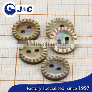 Flower Shape Sea Shell Pearl of Mother Studs thumbnail-1