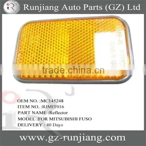 MC145248 Yellow Reflector Lamp Use for Mitsubishi Fuso Canter 94-04 Series Truck Body Parts thumbnail-1