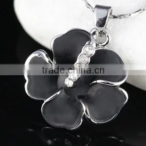 Austrian Crystal Jewelry 18k Flower Necklace thumbnail-5