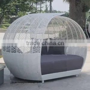 00 Rattan Outdoor Furniture Graceful Sunbed Furniture Canopy Garden Sofa Bed YPS055 thumbnail-4