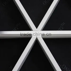 Rust Proofing Hot Sale Aluminum Commercial Triangle Open Grid Suspended Ceiling thumbnail-3
