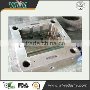 High Precision Plastic Injection Mold for Automobile Engine Cover thumbnail-1
