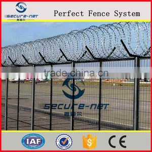 The Price is Right Have a Credibility the Airport Fence thumbnail-4