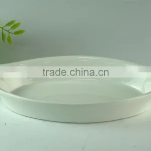 White Oval Shape Ceramic Bakeware Porcelain Bake Plate With Hands in Stocklots thumbnail-1