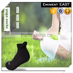 Anti-slip Organic Cotton Ankle Yoga Socks Breathable Sweat-absorbent Elastic thumbnail-1