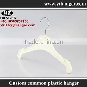 IMY-496 White Plastic Hangers Kids thumbnail-1