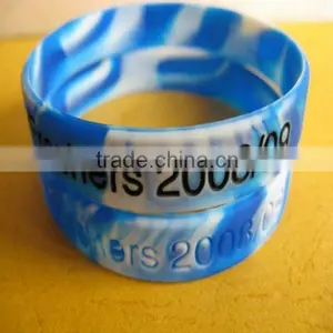 2013 Fashion New Design Silicone Slap Bracelet thumbnail-1