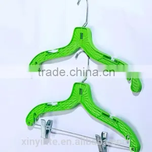 Custom Eco-Friendly Plastic Clothes Hanger thumbnail-1