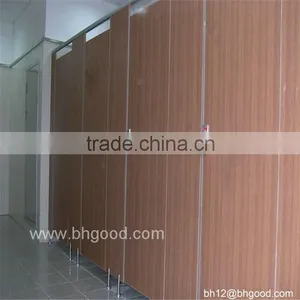 Hot Sale Decorative Hpl Toilet Partition for School thumbnail-3
