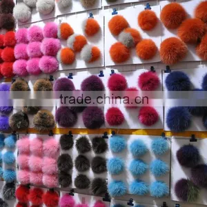 China Factory Price Fox Fur Ball Keychain / Fluffy Fox Fur Pompon Quality Choice thumbnail-1