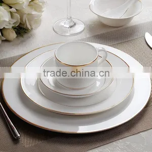 China Supplier Hotel Restaurant Bone China Ceramic Porcelain Dinner Set thumbnail-2