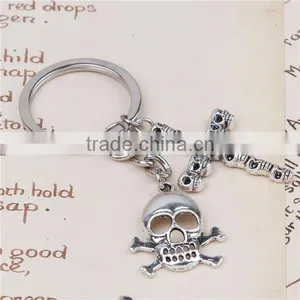 Keychain & Keyring Skeleton Skull Antique Silver Cross Carved 7.8cm thumbnail-3