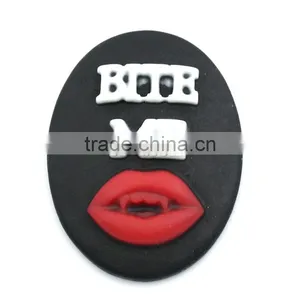 Oval Black "BITE ME"& Red Lip Vampire Fang Teeth Carved Halloween Resin Cameos thumbnail-1
