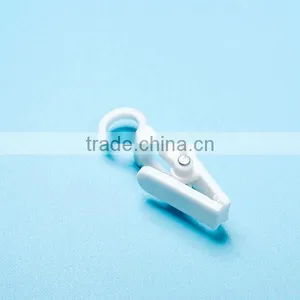 Durable Plastic Curtain Clamp Clips thumbnail-2