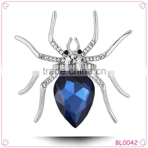 Fashion Alloy Blue Spider Magnets and Brooches thumbnail-1