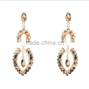 2016 Cool Gold Tone Znic Alloy Lady Earring for Wedding thumbnail-1