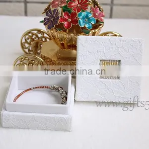 Handmade Wedding Jewelry Gift Boxes With Beaded Name Plate of E thumbnail-2